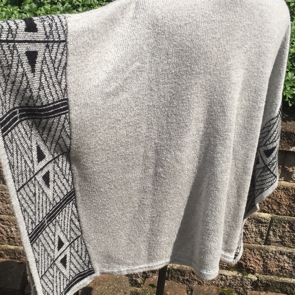 Chico’s Sweater - Picture 5 of 11